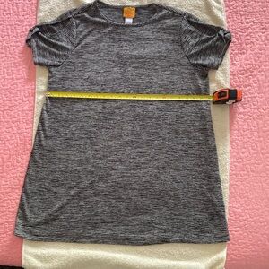Women Ruby Rd Black and Gray Short Sleeve Tees with Heathered Texture